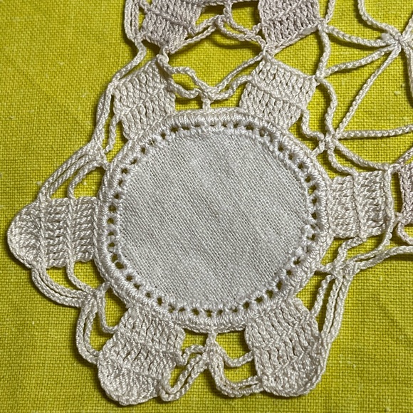 Vintage Handmade Linen & Cotton Crochet Mid Century Table Runner - Picture 2 of 5